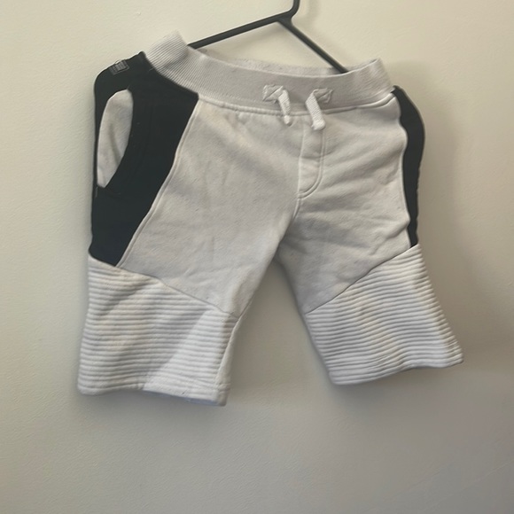 comfortable shorts - Picture 1 of 3